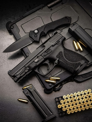 pistol and knife ATX LTC